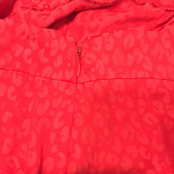 Red Patterned Skirt Front Ruffle Size 12 - Picture 6 of 6